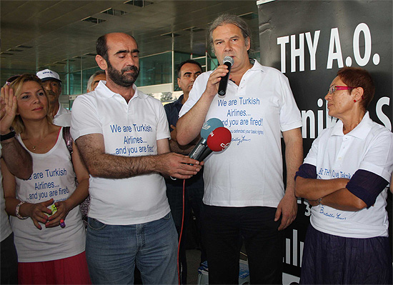 İşten çıkarılan THY işçilerine uluslararası destek