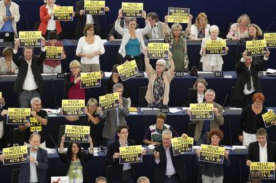 Merhaba demokrasi, güle güle ACTA