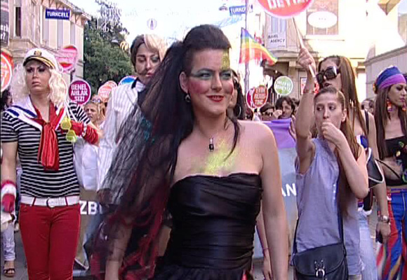 LGBTT Onur Yürüyüşü yapıldı