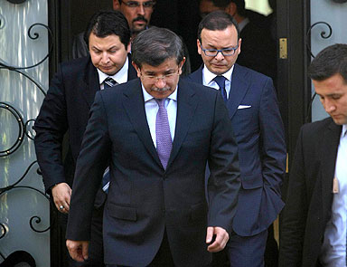 Ankara: Uçak tek ve silahsızdı