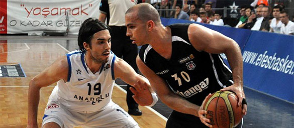 Anadolu Efes uzatmada uzattı