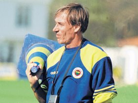 Zeman Roma yolunda