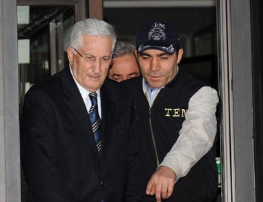 Bire karşı dört paşa
