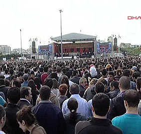 Grup Yorum yine alanları doldurdu