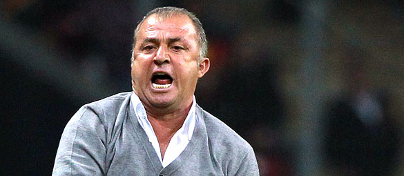 Melo Rieranın kaşını patlatmış