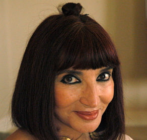 Gülriz Sururi, Soru-Yorumda
