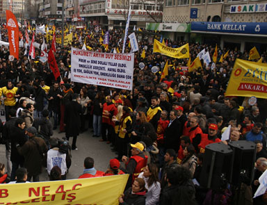 Gündoğdu marşı suç sayıldı