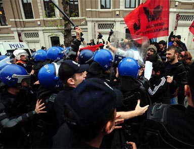 Başbakan’ı protestoya 120 yıl