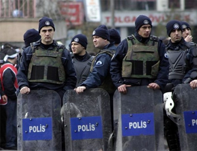 700 polise şark tayini