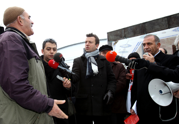 Tekin: Anayasa değişikliği gerekir