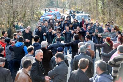 HES protestosunda tansiyon yükseldi