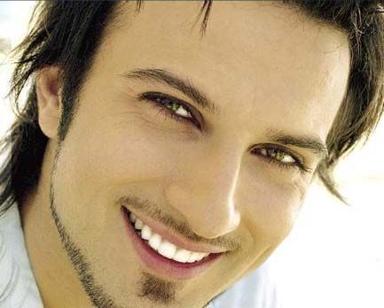 Tarkan hangi film için türkü seslendirdi