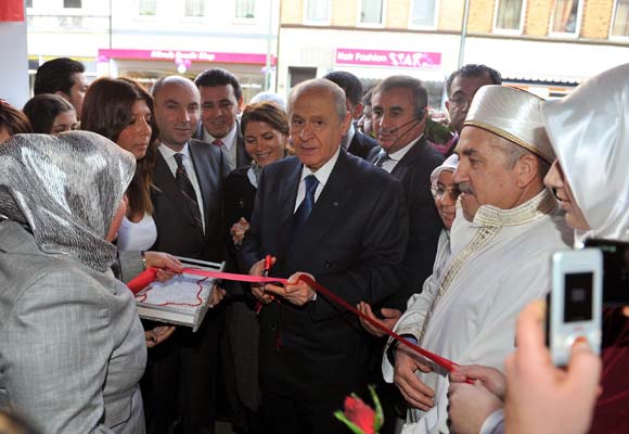Bahçeli Almanyada