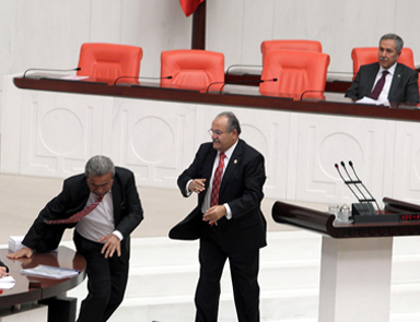 Usluya sahip çıkan Erdoğana CHPden sert yanıt