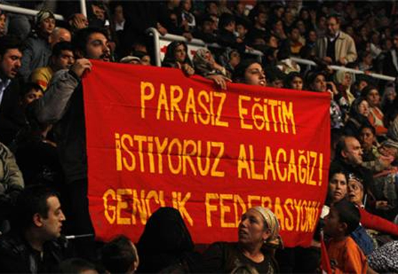 Cezaevlerinde 500den Fazla Tutuklu Öğrenci Var