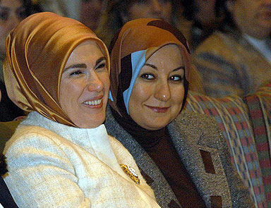 Hayrünissa Gülden Emine Erdoğana ziyaret