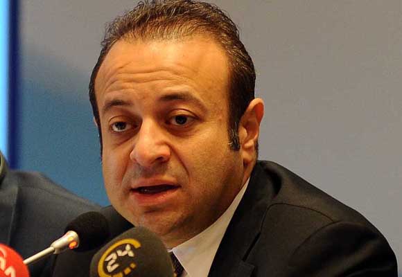 Perez konuşunca salonu terk etti