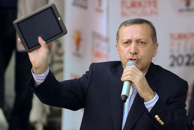 Erdoğan Facebooku bitirdi: Çirkin, Berbat