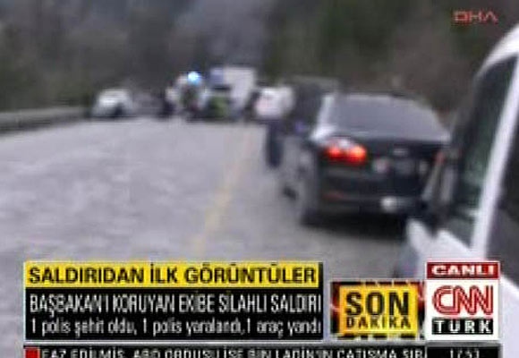 Erdoğanı koruyan polis ekibine saldırı