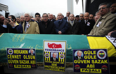 Fenerbahçe camiası Sazakı uğurladı