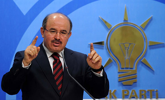 Çelik, Ergenekon adaylarını Tayyar ile vurdu
