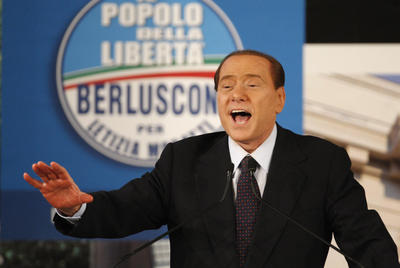 Berlusconi Interi Mourinhoyla vurdu