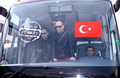 Yüksek Sadakata özel Eurovision otobüsü