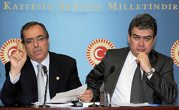 CHPli Karttan Orduda yolsuzluk iddiası