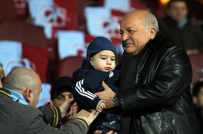 Şener: Fenerbahçe ile baş başa kaldık
