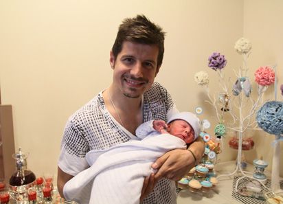 İşte Emre Belözoğlunun minik oğlu