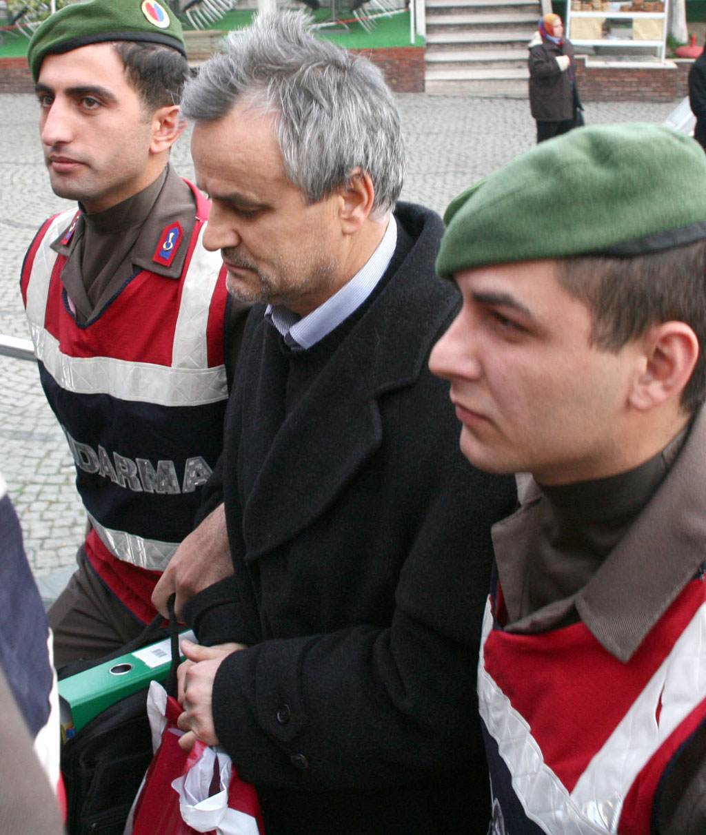 Eski DSP milletvekiline 46 yıl istemi