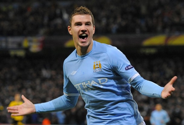Dzekodan iki gol, City son 16da