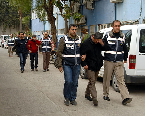 Organ ticareti operasyonunda 12 gözaltı