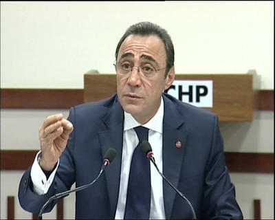 CHPde Berhan Şimşek görevinden istifa etti