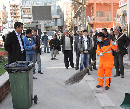 Mardindeki kadınlar tacizden iş bıraktılar