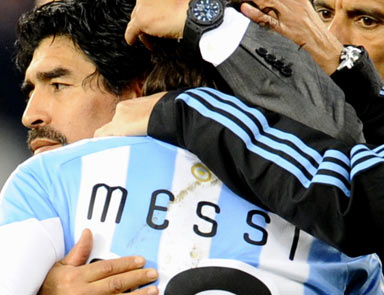 En iyi 10 numara Maradona değil Messi