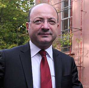 Tartışmalı HSYK kararnamesi tamam