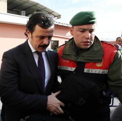 CDden Kafes çıkmadı