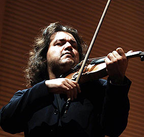 317 yıllık kemanla konser