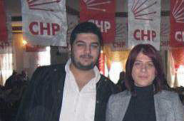 CHPnin referandum standı önünde kaza