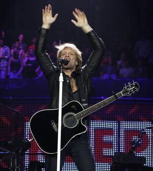 Bon Jovi bir şampiyon gibi tamamladı