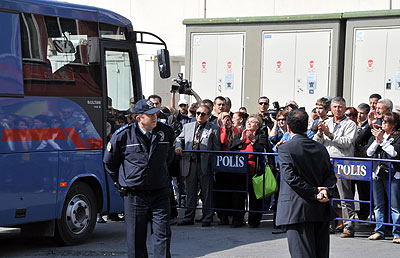 Bu, amirallere değil teğmenlere suikasttır