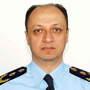 Polis müdürü şofbenden zehirlenip öldü
