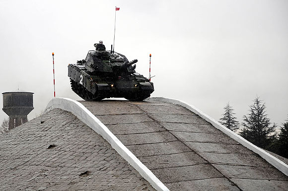 M 60 tanklarının modernize projesi tamamlandı