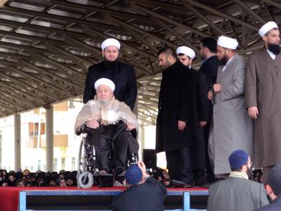 İsmailağa cemaati sosyete pazarında buluştu
