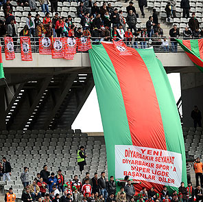 İBB-Diyarbakırspor maçında olay