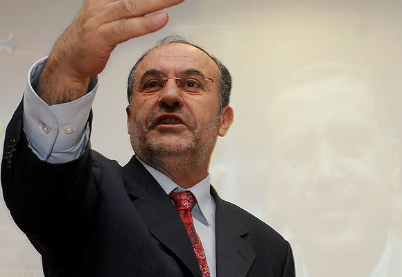 AK Partili vekillerin Abdullah Gül çıkışı Salih Kapusuzu kızdırdı