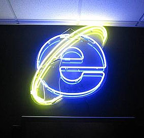 Internet Explorer 6 ve 7de açık var