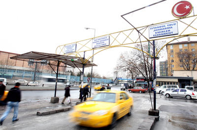 Ankarada dolmuşçular kontak kapattı