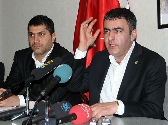 Sümer: Hakemin başını tutması düşündürücü